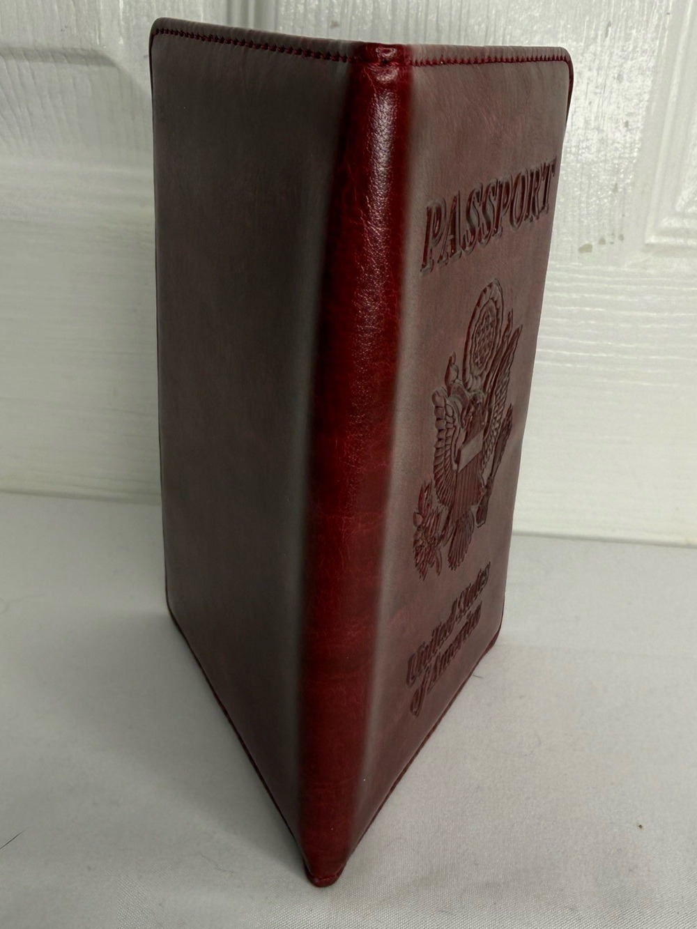 PASSPORT USA PASSPORT FOLDING ID HOLDER/CASE/COVER - Picture 3 of 9